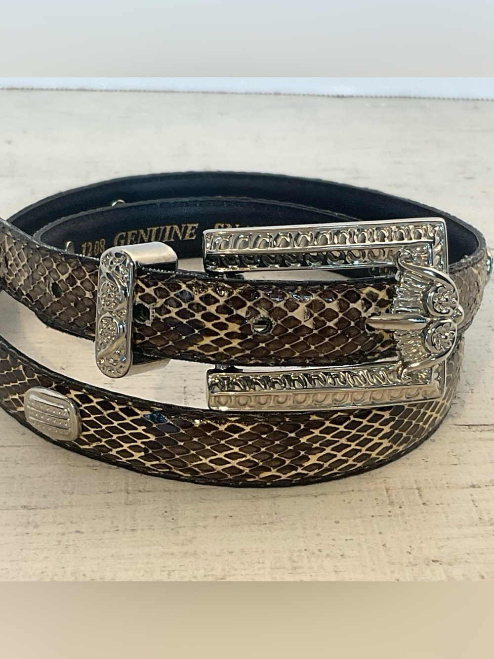 Genuine Snakeskin Embossed Leather Belt with Decorative Silver Buckle Size ML